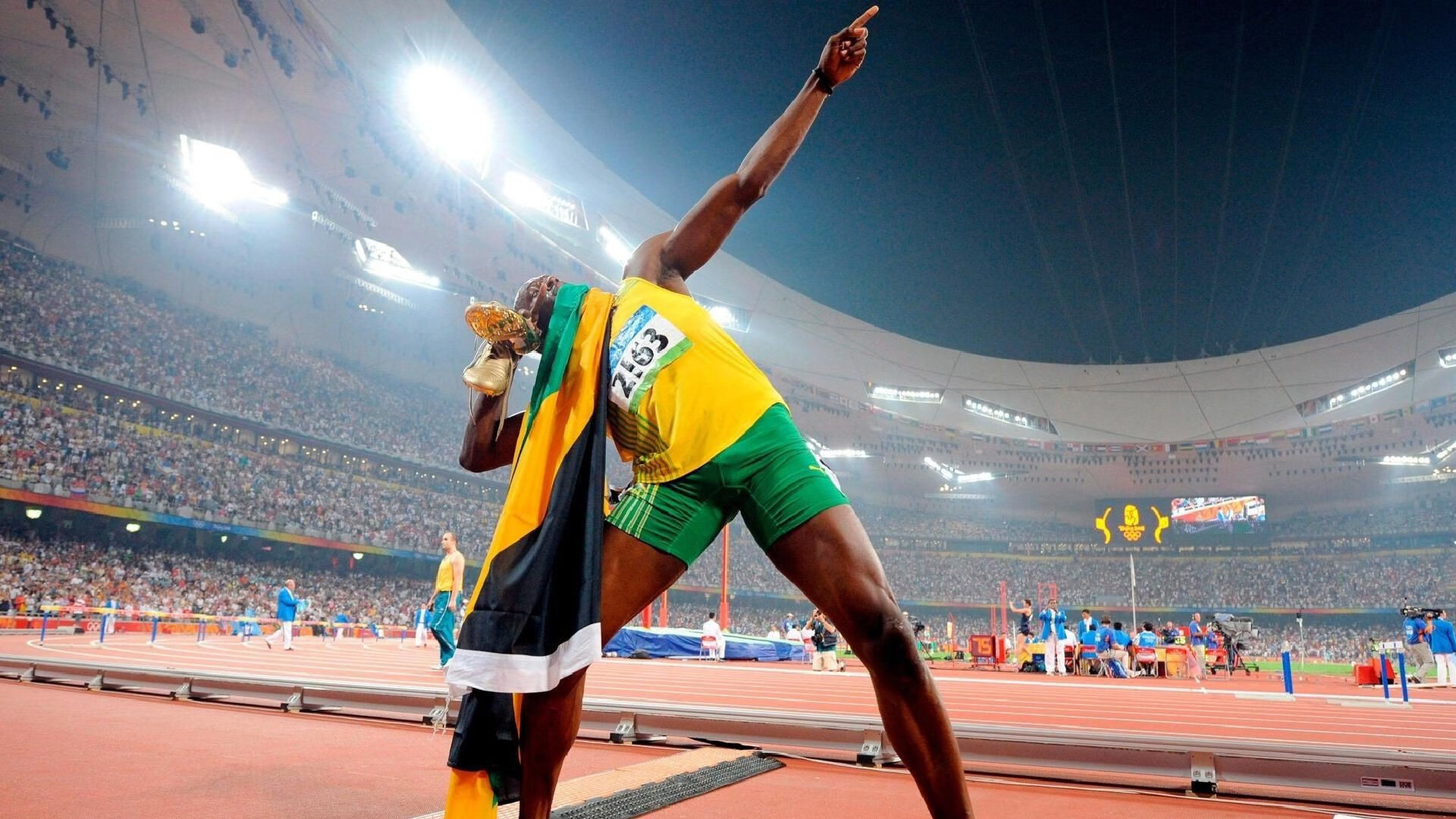 巴尔韦德一锤定音,加拿大打穿莱比锡红牛背后的战术革命