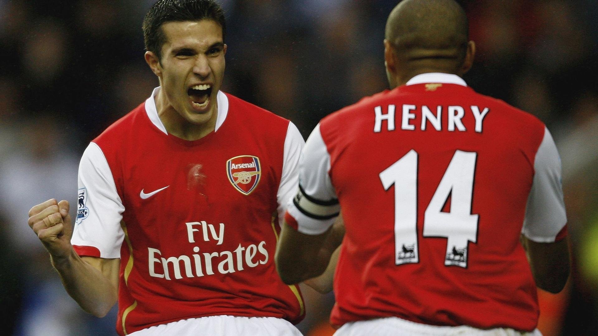 从戴维斯杯险胜到温网封王，阿尔卡拉斯如何以火热状态重塑网球版图