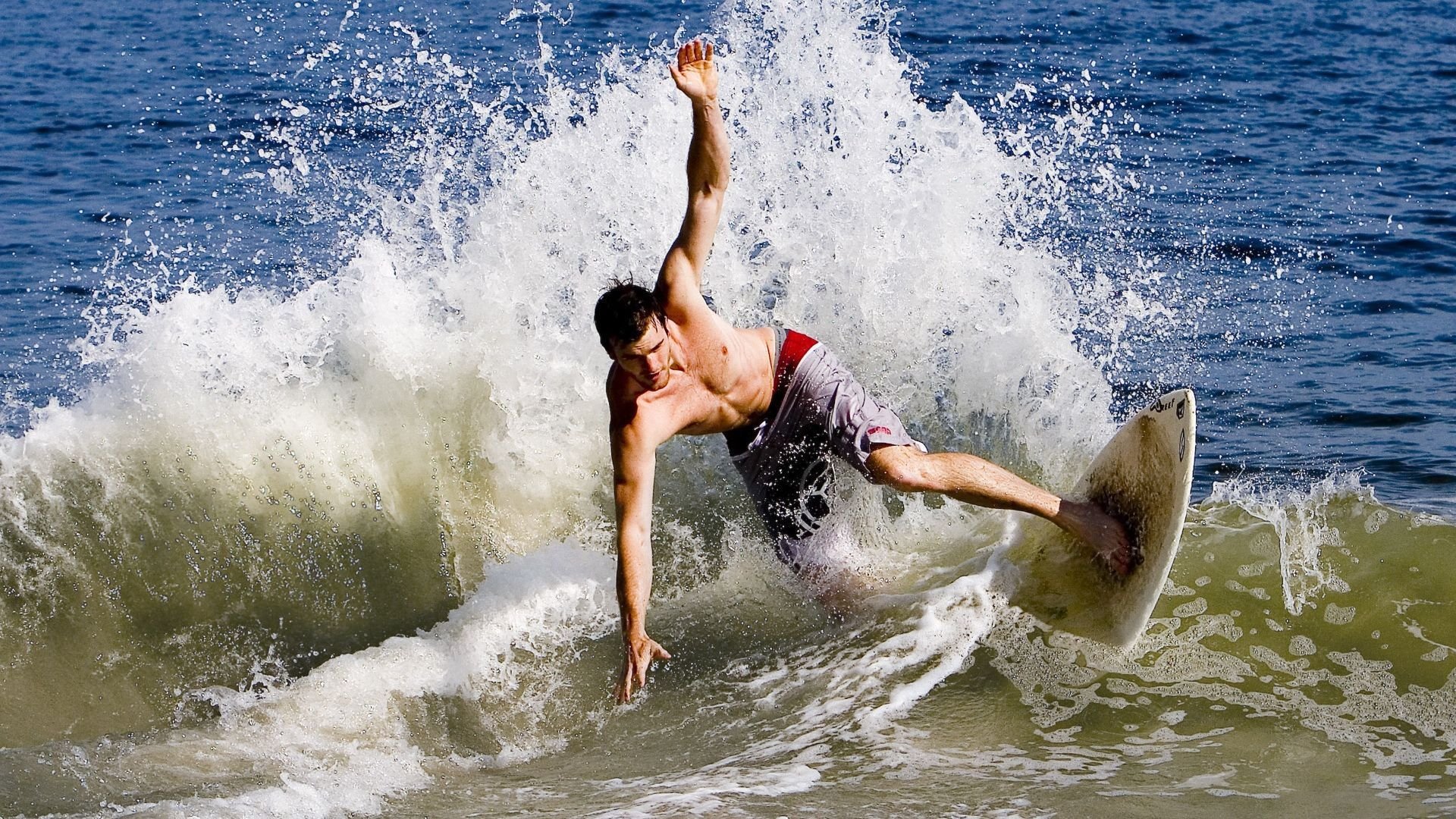 当东方奇迹相遇，日本队绝杀德国与陈雨菲刷新纪录的双重启示